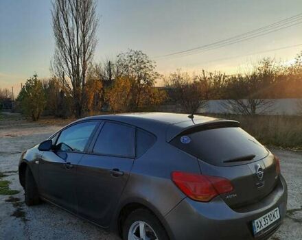 Серый Опель Астра, объемом двигателя 1.69 л и пробегом 342 тыс. км за 7800 $, фото 4 на Automoto.ua