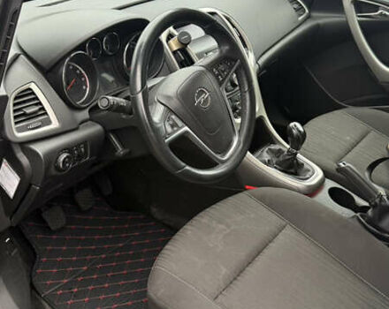 Серый Опель Астра, объемом двигателя 1.4 л и пробегом 259 тыс. км за 6400 $, фото 23 на Automoto.ua