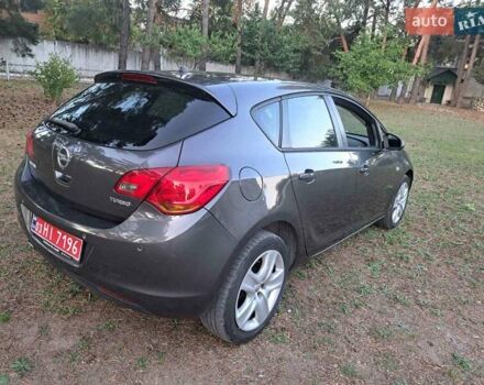 Серый Опель Астра, объемом двигателя 1.4 л и пробегом 210 тыс. км за 6200 $, фото 2 на Automoto.ua