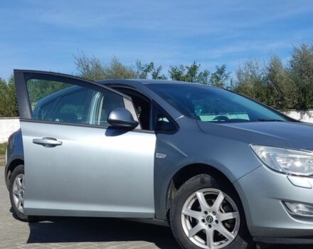 Сірий Опель Астра, об'ємом двигуна 1.4 л та пробігом 213 тис. км за 5600 $, фото 9 на Automoto.ua