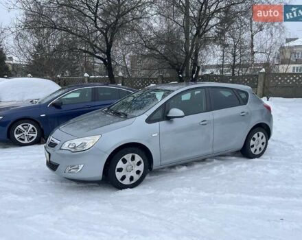 Серый Опель Астра, объемом двигателя 1.4 л и пробегом 146 тыс. км за 7200 $, фото 3 на Automoto.ua