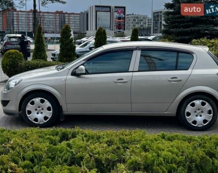 Серый Опель Астра, объемом двигателя 1.36 л и пробегом 210 тыс. км за 5750 $, фото 3 на Automoto.ua
