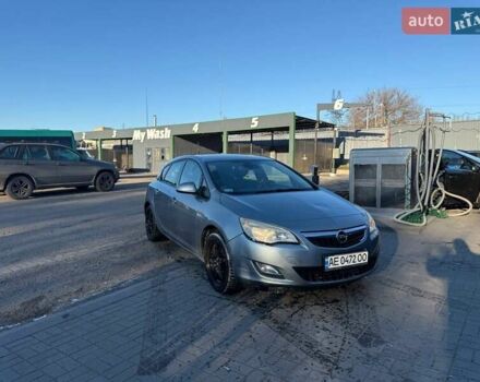 Сірий Опель Астра, об'ємом двигуна 1.7 л та пробігом 401 тис. км за 5500 $, фото 3 на Automoto.ua