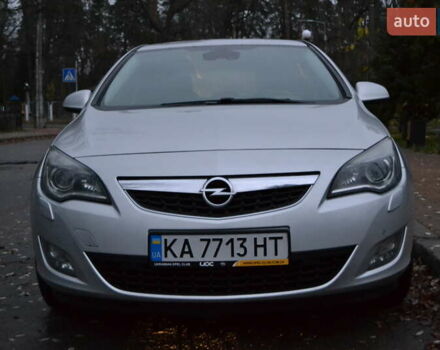 Серый Опель Астра, объемом двигателя 1.6 л и пробегом 160 тыс. км за 9000 $, фото 8 на Automoto.ua