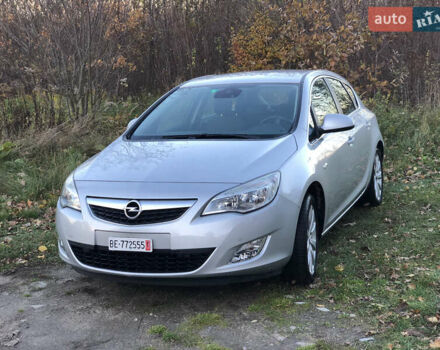 Сірий Опель Астра, об'ємом двигуна 1.6 л та пробігом 135 тис. км за 8650 $, фото 2 на Automoto.ua