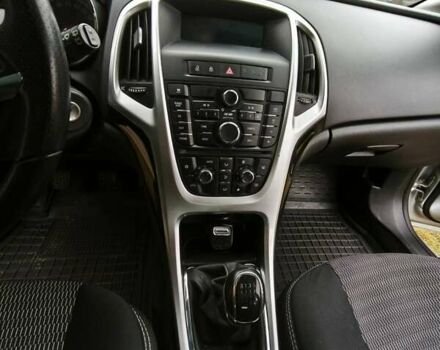 Серый Опель Астра, объемом двигателя 1.36 л и пробегом 120 тыс. км за 6000 $, фото 7 на Automoto.ua