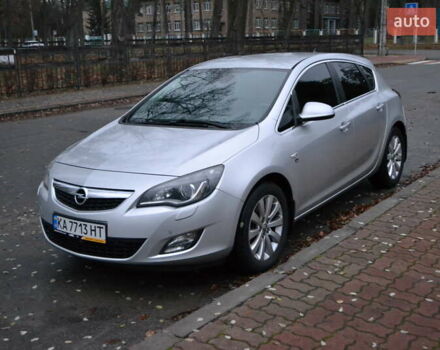 Серый Опель Астра, объемом двигателя 1.6 л и пробегом 160 тыс. км за 9000 $, фото 2 на Automoto.ua