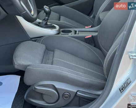 Сірий Опель Астра, об'ємом двигуна 1.4 л та пробігом 239 тис. км за 5999 $, фото 90 на Automoto.ua