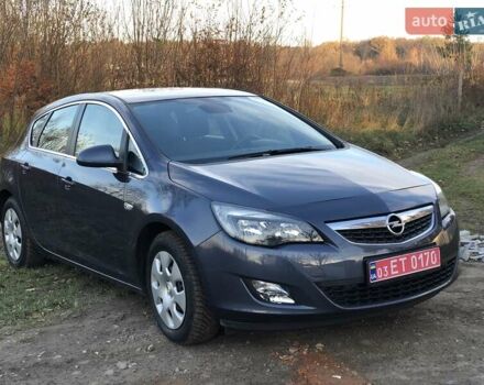 Серый Опель Астра, объемом двигателя 1.6 л и пробегом 144 тыс. км за 8900 $, фото 2 на Automoto.ua