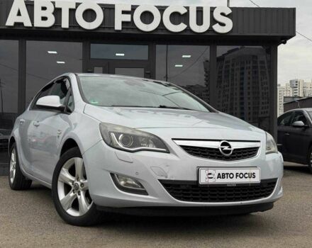 Серый Опель Астра, объемом двигателя 1.6 л и пробегом 245 тыс. км за 8490 $, фото 1 на Automoto.ua