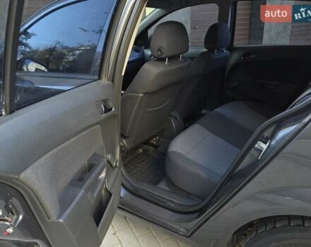 Опель Астра 2012 у Тернополі на Automoto.ua Сірий Опель Астра, об'ємом двигуна 1.6 л та пробігом 197 тис. км за 5399 $, фото 25 на Automoto.ua