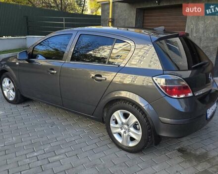 Опель Астра 2012 у Тернополі на Automoto.ua Сірий Опель Астра, об'ємом двигуна 1.6 л та пробігом 197 тис. км за 5399 $, фото 5 на Automoto.ua