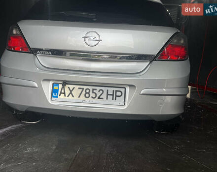 Опель Астра 2012 у Харкові на Automoto.ua Сірий Опель Астра, об'ємом двигуна 1.6 л та пробігом 202 тис. км за 6500 $, фото 3 на Automoto.ua