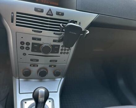 Серый Опель Астра, объемом двигателя 1.6 л и пробегом 139 тыс. км за 8200 $, фото 13 на Automoto.ua