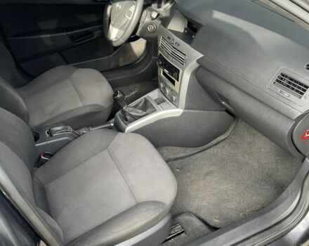 Серый Опель Астра, объемом двигателя 1.6 л и пробегом 209 тыс. км за 4100 $, фото 6 на Automoto.ua