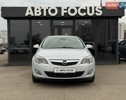 Опель Астра 2012 у Києві на Automoto.ua Сірий Опель Астра, об'ємом двигуна 1.6 л та пробігом 245 тис. км за 8490 $, фото 2 на Automoto.ua