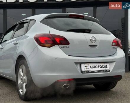 Опель Астра 2012 у Києві на Automoto.ua Сірий Опель Астра, об'ємом двигуна 1.6 л та пробігом 245 тис. км за 8490 $, фото 7 на Automoto.ua