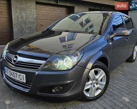 Опель Астра 2012 у Тернополі на Automoto.ua Сірий Опель Астра, об'ємом двигуна 1.6 л та пробігом 197 тис. км за 5399 $, фото 1 на Automoto.ua