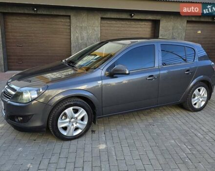 Опель Астра 2012 у Тернополі на Automoto.ua Сірий Опель Астра, об'ємом двигуна 1.6 л та пробігом 197 тис. км за 5399 $, фото 3 на Automoto.ua