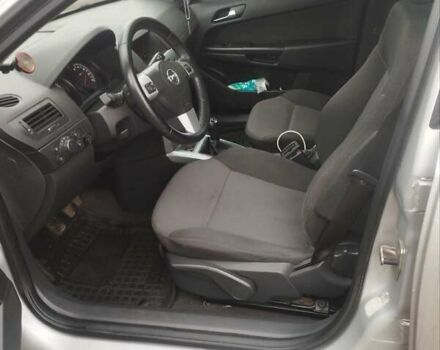 Серый Опель Астра, объемом двигателя 1.6 л и пробегом 187 тыс. км за 5350 $, фото 7 на Automoto.ua