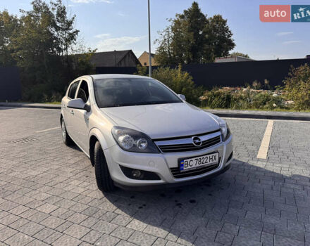 Опель Астра 2012 в Самборе на Automoto.ua Серый Опель Астра, объемом двигателя 1.6 л и пробегом 130 тыс. км за 6600 $, фото 2 на Automoto.ua