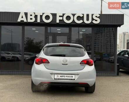 Опель Астра 2012 у Києві на Automoto.ua Сірий Опель Астра, об'ємом двигуна 1.6 л та пробігом 245 тис. км за 8490 $, фото 5 на Automoto.ua