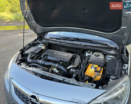 Сірий Опель Астра, об'ємом двигуна 1.7 л та пробігом 250 тис. км за 7000 $, фото 3 на Automoto.ua