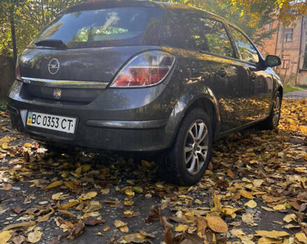 Опель Астра 2012 в Львове на Automoto.ua Серый Опель Астра, объемом двигателя 1.6 л и пробегом 123 тыс. км за 6500 $, фото 4 на Automoto.ua