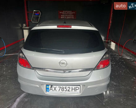 Опель Астра 2012 у Харкові на Automoto.ua Сірий Опель Астра, об'ємом двигуна 1.6 л та пробігом 202 тис. км за 6500 $, фото 7 на Automoto.ua