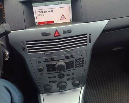 Серый Опель Астра, объемом двигателя 1.6 л и пробегом 99 тыс. км за 5500 $, фото 9 на Automoto.ua