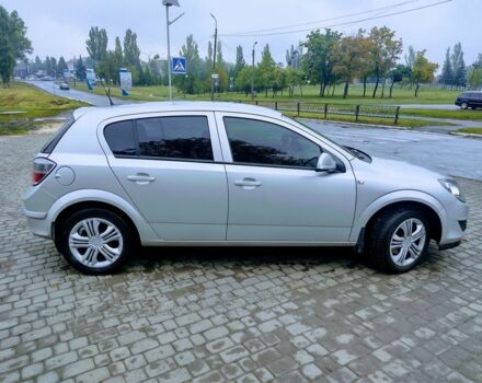 Серый Опель Астра, объемом двигателя 1.6 л и пробегом 145 тыс. км за 4061 $, фото 2 на Automoto.ua