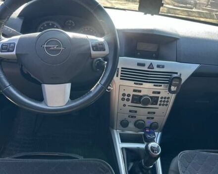 Серый Опель Астра, объемом двигателя 1.6 л и пробегом 189 тыс. км за 5500 $, фото 10 на Automoto.ua