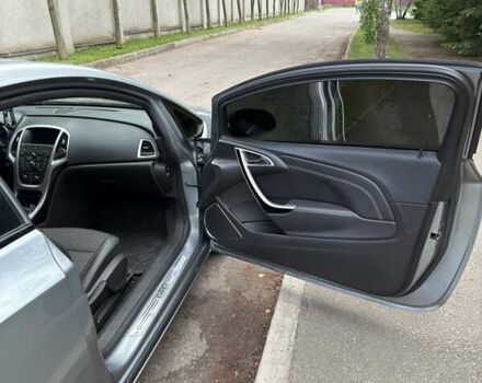 Серый Опель Астра, объемом двигателя 1.4 л и пробегом 163 тыс. км за 10500 $, фото 13 на Automoto.ua