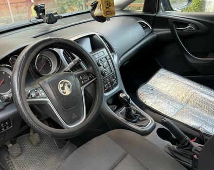 Серый Опель Астра, объемом двигателя 1.7 л и пробегом 175 тыс. км за 6000 $, фото 2 на Automoto.ua