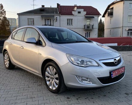 Сірий Опель Астра, об'ємом двигуна 1.6 л та пробігом 128 тис. км за 8299 $, фото 1 на Automoto.ua