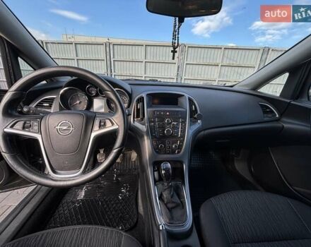 Опель Астра 2013 в Львове на Automoto.ua Серый Опель Астра, объемом двигателя 1.7 л и пробегом 324 тыс. км за 7300 $, фото 10 на Automoto.ua