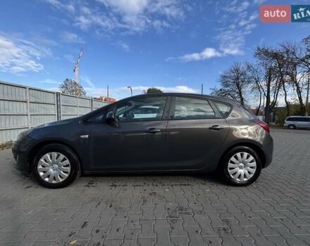 Опель Астра 2013 в Львове на Automoto.ua Серый Опель Астра, объемом двигателя 1.7 л и пробегом 324 тыс. км за 7300 $, фото 3 на Automoto.ua