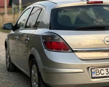 Серый Опель Астра, объемом двигателя 1.6 л и пробегом 139 тыс. км за 5600 $, фото 7 на Automoto.ua
