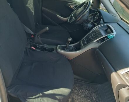 Опель Астра 2015 у Сумах на Automoto.ua Сірий Опель Астра, об'ємом двигуна 0 л та пробігом 180 тис. км за 955 $, фото 12 на Automoto.ua