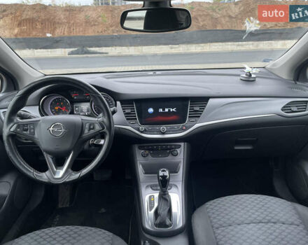 Серый Опель Астра, объемом двигателя 1.4 л и пробегом 160 тыс. км за 10000 $, фото 6 на Automoto.ua