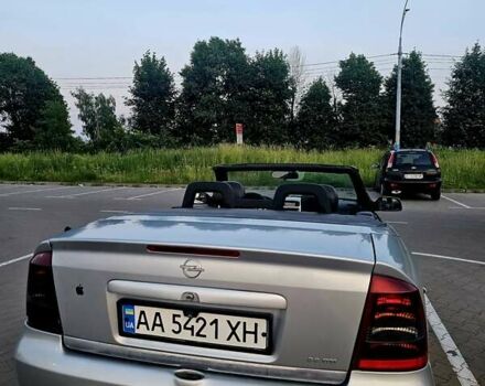 Серый Опель Астра, объемом двигателя 2.2 л и пробегом 212 тыс. км за 3700 $, фото 10 на Automoto.ua