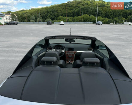 Серый Опель Астра, объемом двигателя 1.9 л и пробегом 240 тыс. км за 6000 $, фото 11 на Automoto.ua