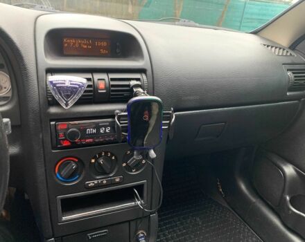 Серый Опель Астра, объемом двигателя 1.8 л и пробегом 220 тыс. км за 2837 $, фото 4 на Automoto.ua