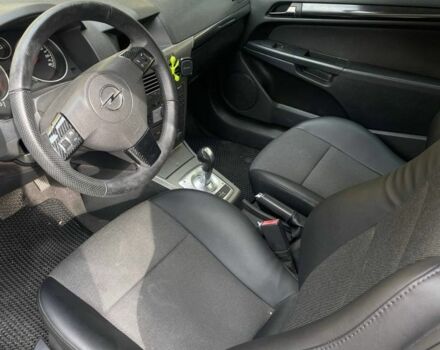 Серый Опель Астра, объемом двигателя 1.6 л и пробегом 290 тыс. км за 4400 $, фото 4 на Automoto.ua