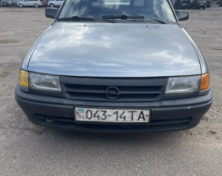 Серый Опель Астра, объемом двигателя 1.8 л и пробегом 558 тыс. км за 1000 $, фото 2 на Automoto.ua
