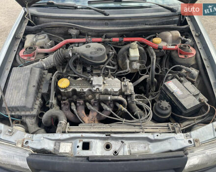 Серый Опель Астра, объемом двигателя 1.8 л и пробегом 558 тыс. км за 1000 $, фото 11 на Automoto.ua