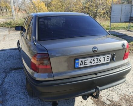 Серый Опель Астра, объемом двигателя 1.7 л и пробегом 320 тыс. км за 1194 $, фото 2 на Automoto.ua