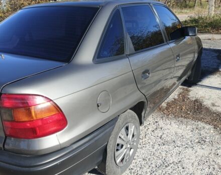 Серый Опель Астра, объемом двигателя 1.7 л и пробегом 320 тыс. км за 1194 $, фото 4 на Automoto.ua