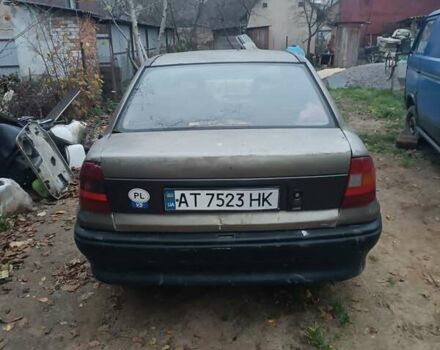 Серый Опель Астра, объемом двигателя 1.4 л и пробегом 187 тыс. км за 950 $, фото 1 на Automoto.ua