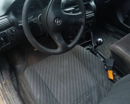 Серый Опель Астра, объемом двигателя 1.4 л и пробегом 280 тыс. км за 850 $, фото 3 на Automoto.ua